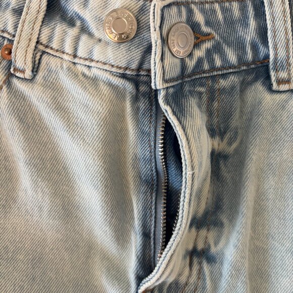 Ardene Light Wash Mom Jean Shorts NWOT – Size 05 - Picture 4 of 6